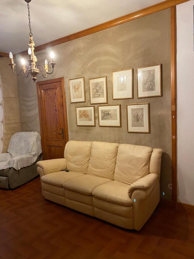Casa Degli Zii Appartamento Letizia Luni 外观 照片