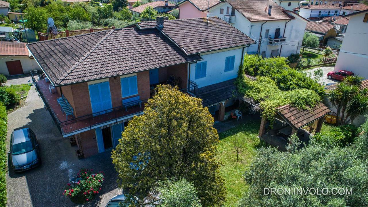 Casa Degli Zii Appartamento Letizia Luni 外观 照片