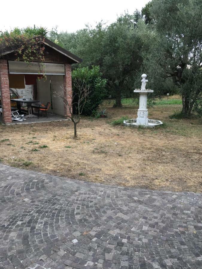 Casa Degli Zii Appartamento Letizia Luni 外观 照片