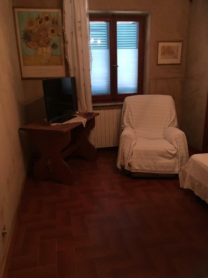 Casa Degli Zii Appartamento Letizia Luni 外观 照片
