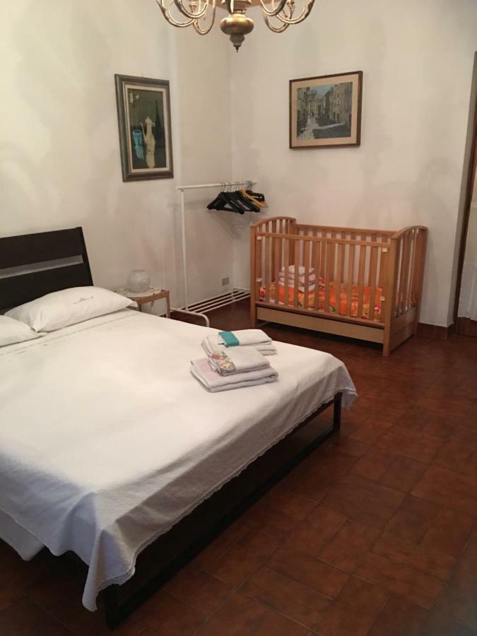 Casa Degli Zii Appartamento Letizia Luni 外观 照片