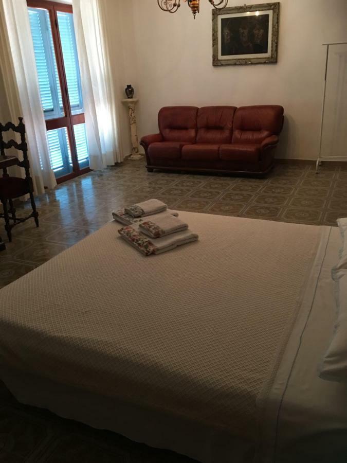 Casa Degli Zii Appartamento Letizia Luni 外观 照片