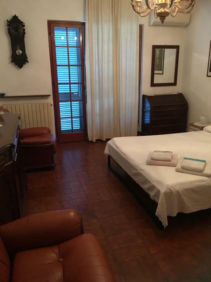 Casa Degli Zii Appartamento Letizia Luni 外观 照片