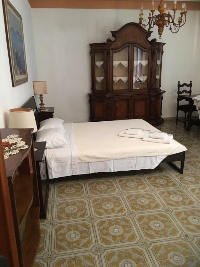Casa Degli Zii Appartamento Letizia Luni 外观 照片